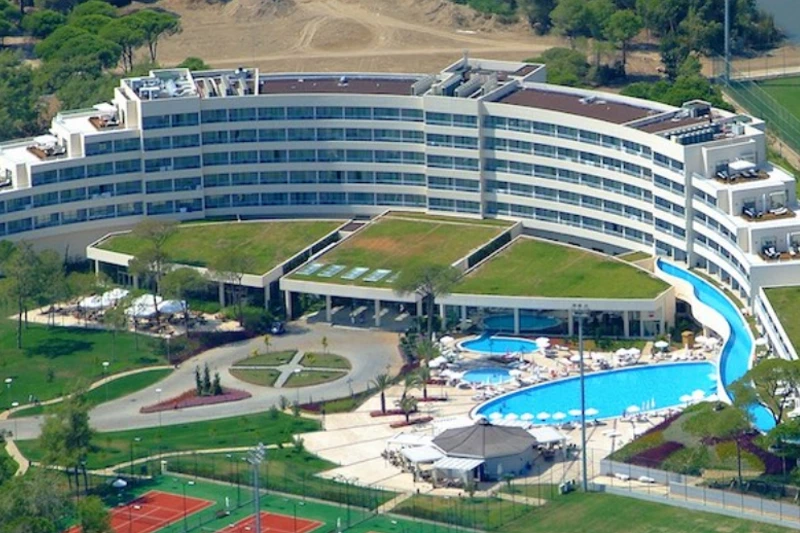 Zeynep Golf Resort Otel İnşaatı | İnvest Yapı